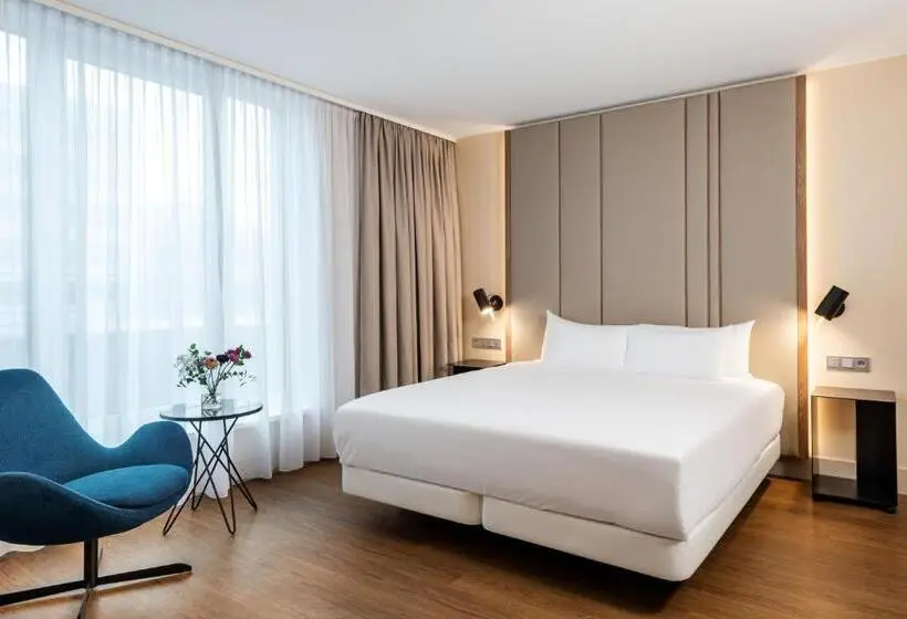 Standard Room with Views