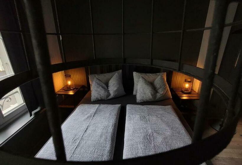 اتاق خانوادگی, No8 Boutique Hotel   Self Check In