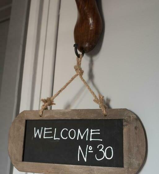 اتاق استاندارد چهار تخته, No8 Boutique Hotel   Self Check In