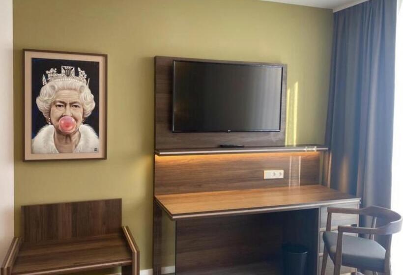 Номер Стандарт, Tools Hotel Laichingen