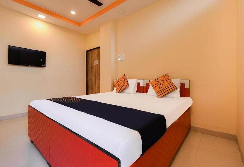 Трехместный Номер Классика, Spot On 75702  Shivam And Food Court