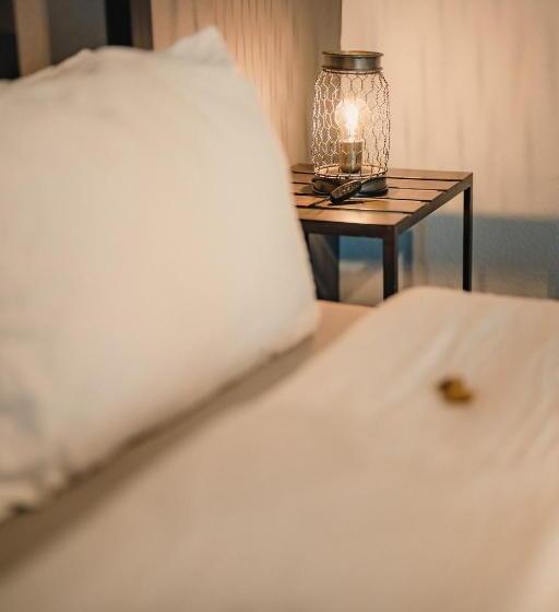 اتاق استاندارد, No8 Boutique Hotel   Self Check In