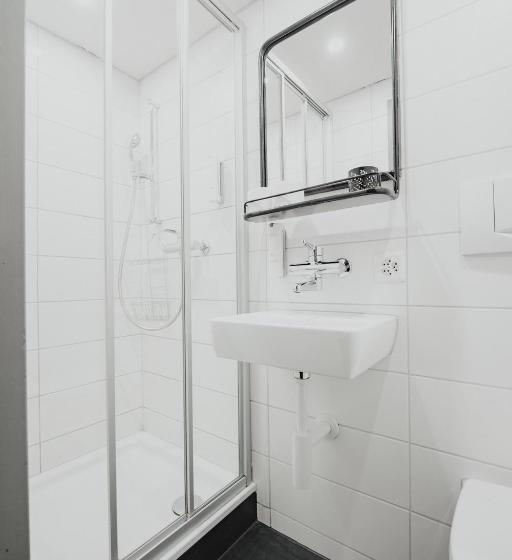 اتاق سوپریور, No8 Boutique Hotel   Self Check In