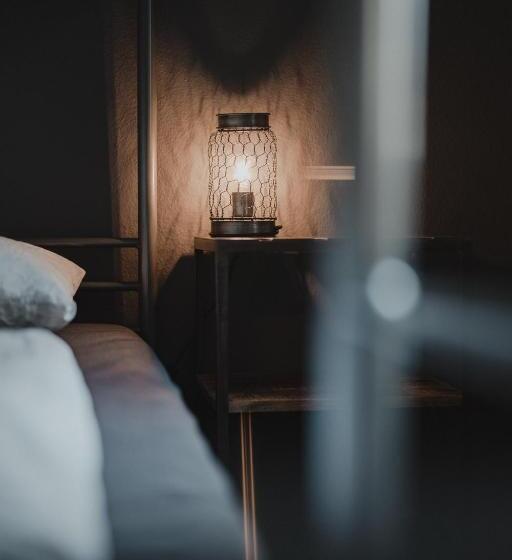 اتاق خانوادگی, No8 Boutique Hotel   Self Check In