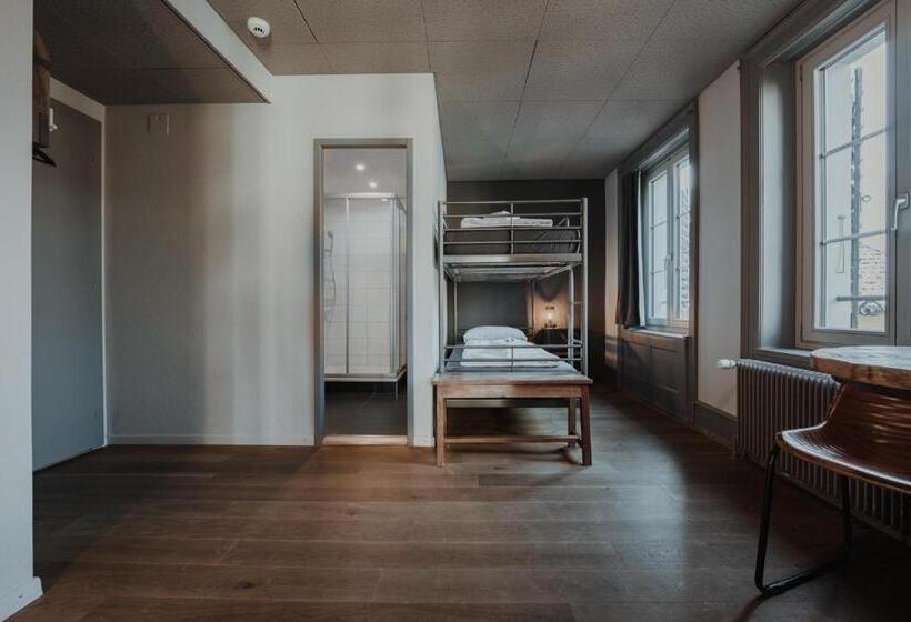 اتاق خانوادگی, No8 Boutique Hotel   Self Check In