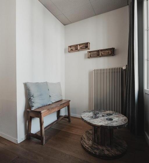 اتاق خانوادگی, No8 Boutique Hotel   Self Check In