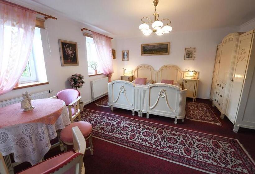 패밀리 룸, Penzion V Chaloupce