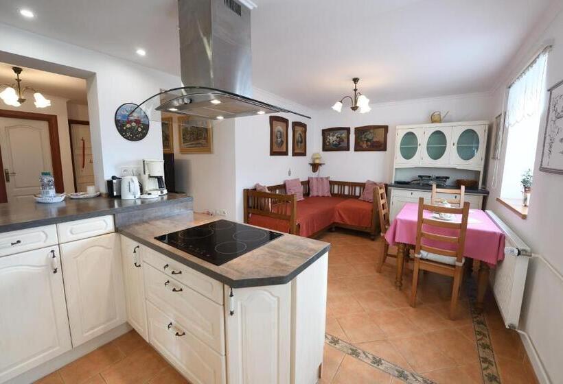 패밀리 룸, Penzion V Chaloupce