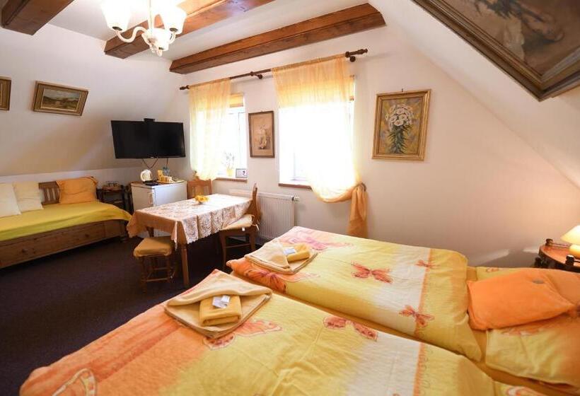 디럭스 트리플 룸, Penzion V Chaloupce