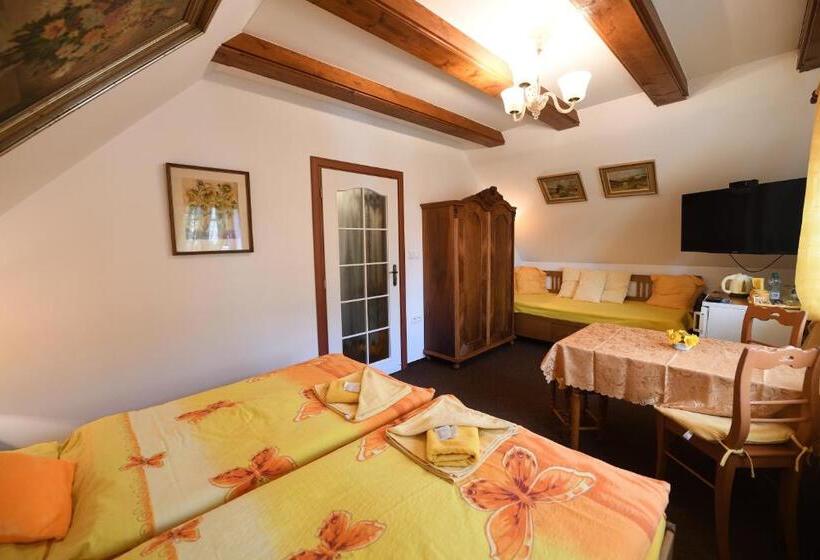 디럭스 트리플 룸, Penzion V Chaloupce