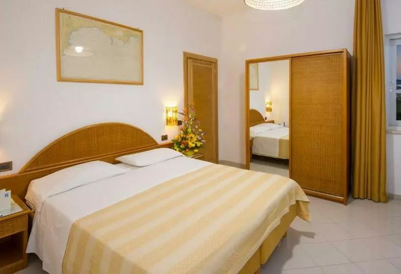 スタンダードルーム, Ecoresort Le Sirene Caroli Hotels