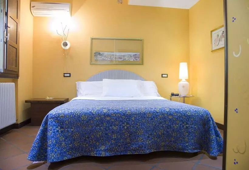 スーペリアールーム, Locanda Di Alia   B&b