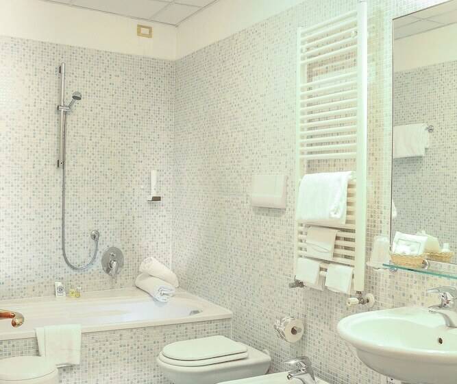 Superior Room with Terrace, Apostoli Palace