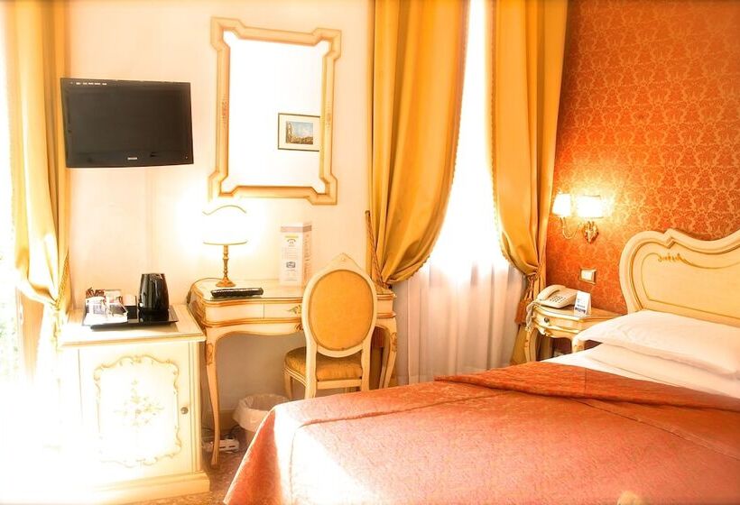 Superior Room with Terrace, Apostoli Palace