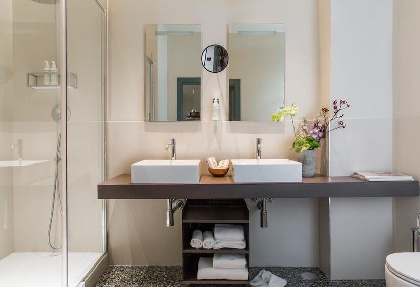 חדר סטנדרט לארבעה, Condominio Monti Boutique