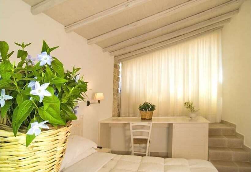 标准间, Corte Altavilla