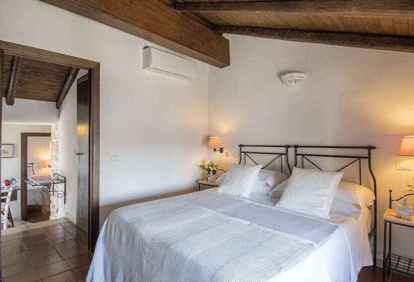 四人标准间, Corte Altavilla