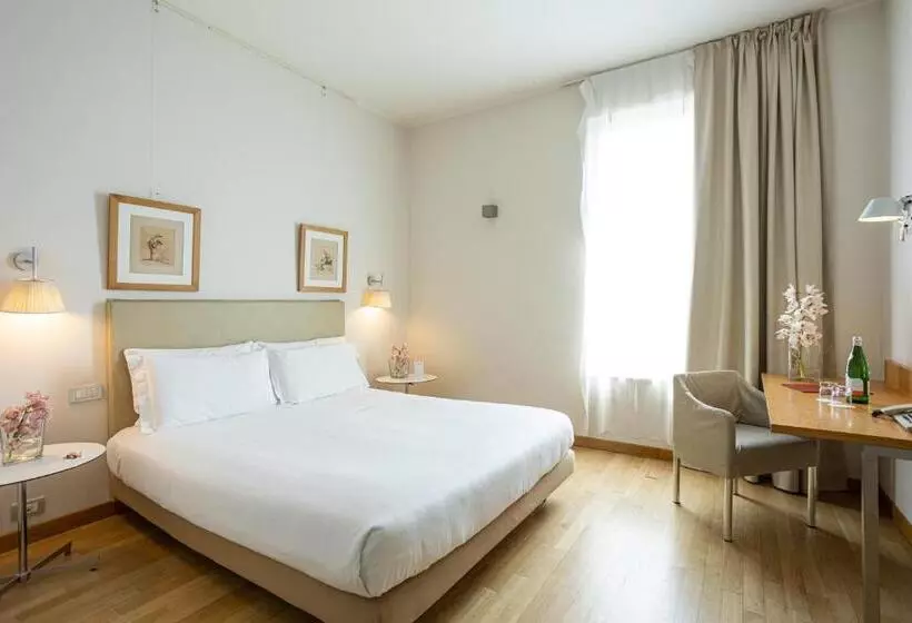 اتاق استاندارد, Cosmo Hotel Palace