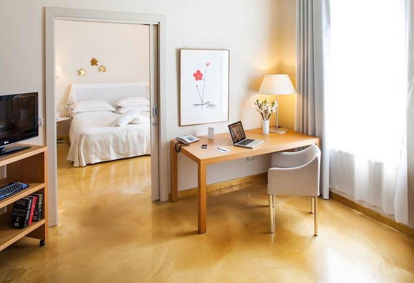 סוויטת ג'וניור, Cosmo Hotel Palace