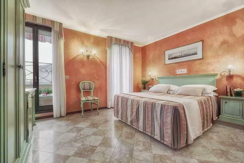 اتاق استاندارد, Firenze