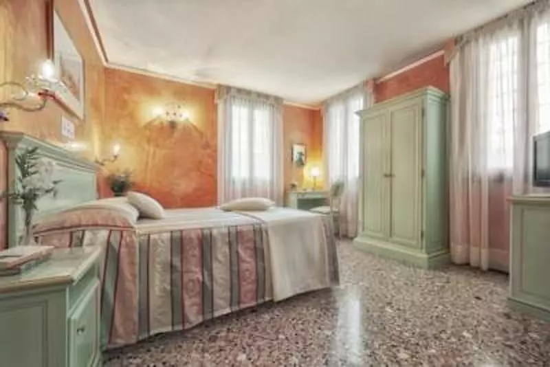 اتاق استاندارد یک نفره, Firenze
