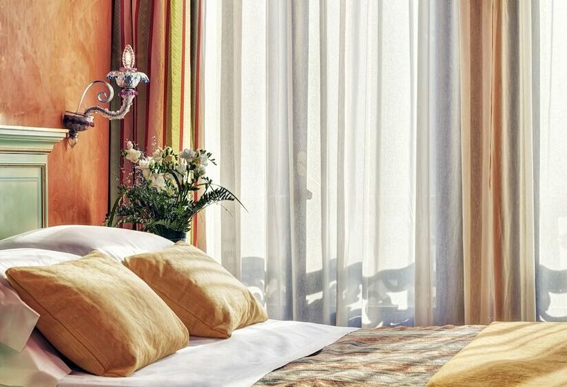 اتاق استاندارد سه نفره, Firenze