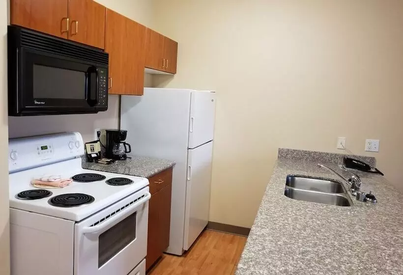 スイート, Grand View Inn & Suites