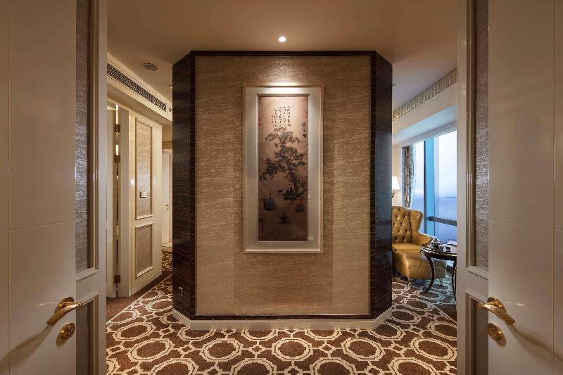 غرفة قياسية, Hopps