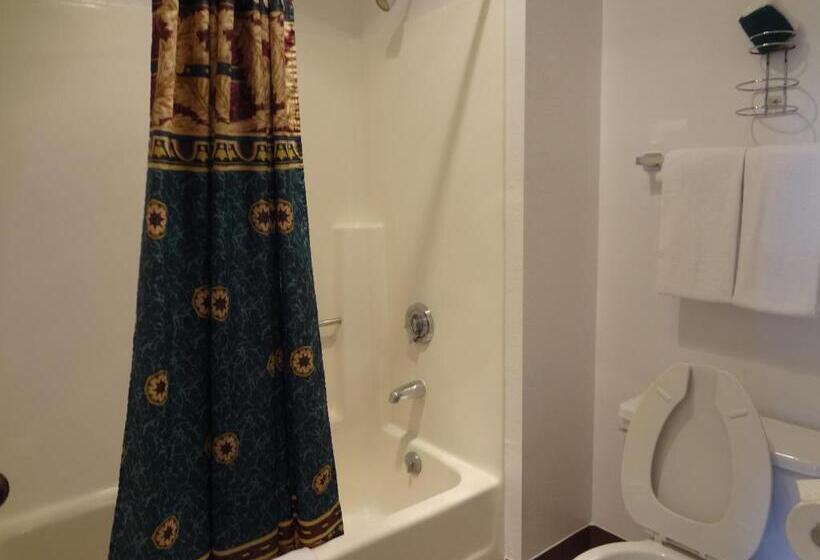 غرفة قياسية سرير كينج, Littletree Inn