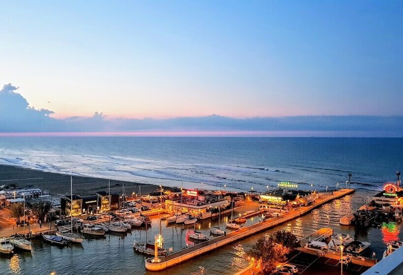 スーペリアトリプルルーム, Nautico