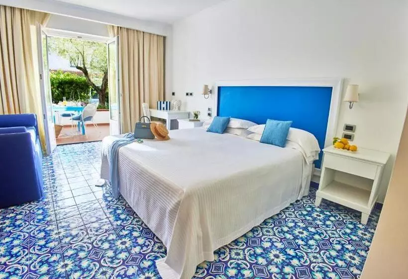 اتاق لوکس, Oleandri Resort Paestum