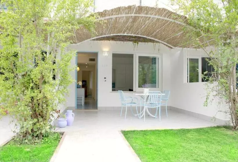 سوییت جونیور, Oleandri Resort Paestum
