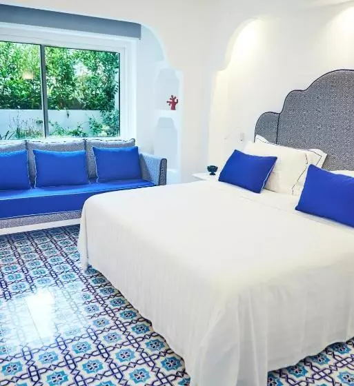 سوییت پرستیژ, Oleandri Resort Paestum