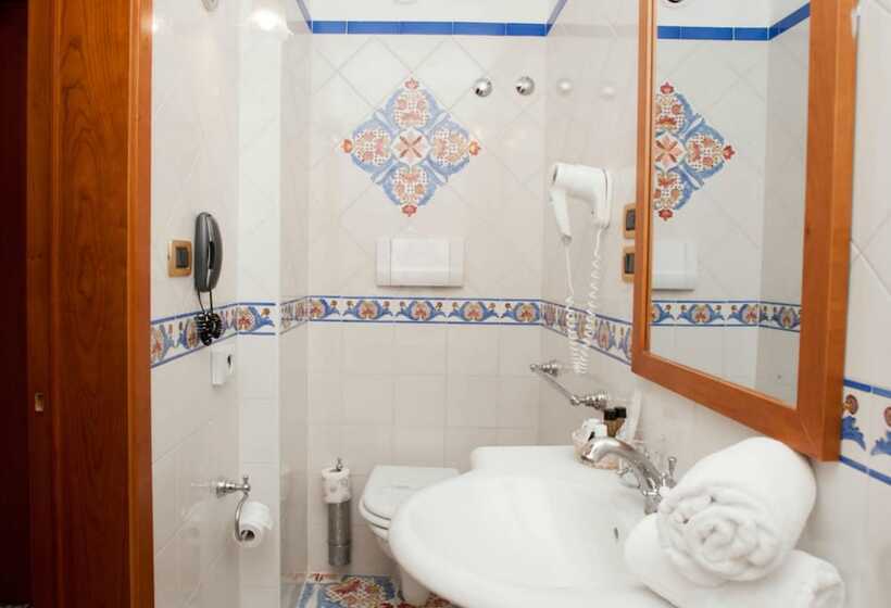 Трехместный Номер Базовый, Oleandri Resort Paestum