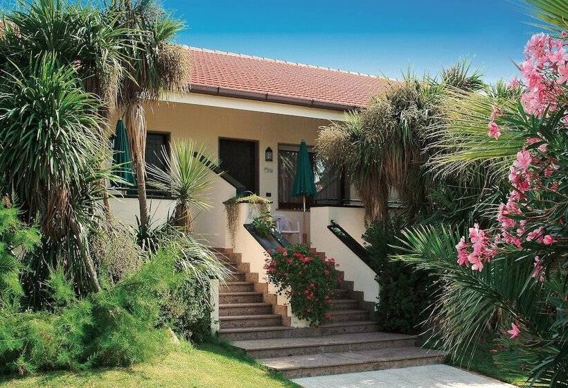 Семейные Апартаменты, Oleandri Resort Paestum