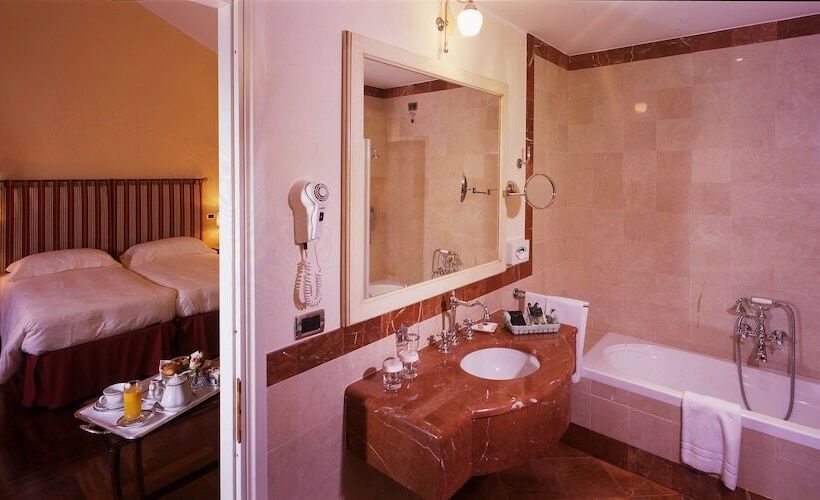 اتاق سوپریور, Sina Villa Matilde