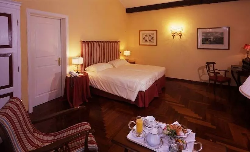 スーペリアールーム, Sina Villa Matilde