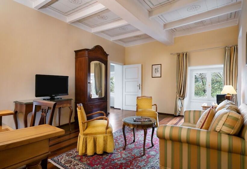 سوییت, Sina Villa Matilde