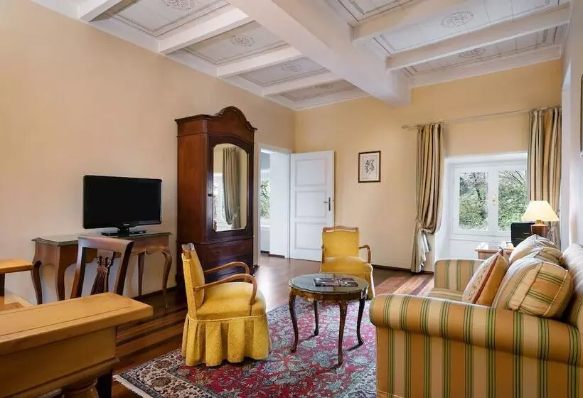 スイート, Sina Villa Matilde