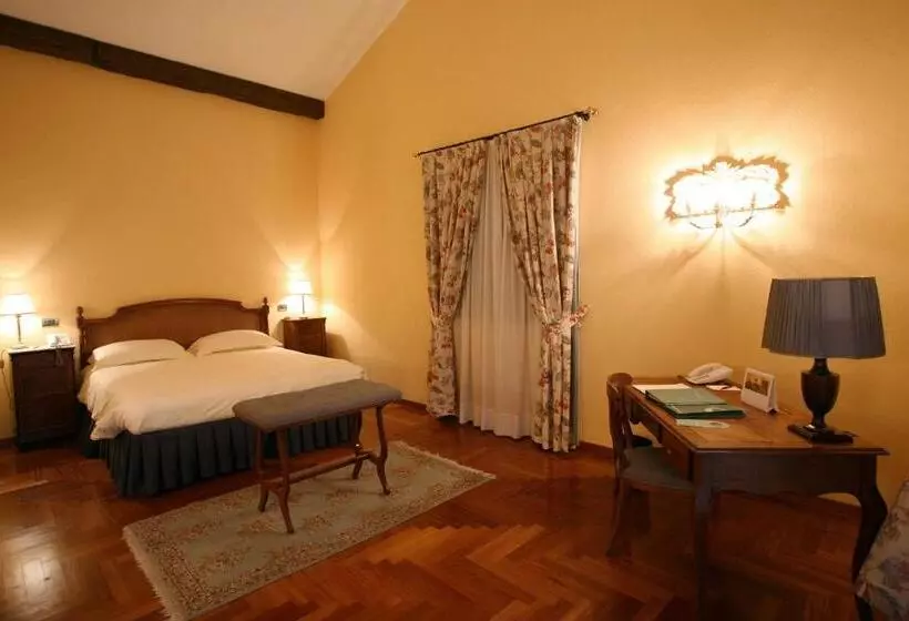 スーペリアールーム, Sina Villa Matilde