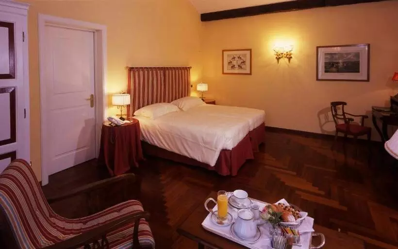 スーペリアールーム, Sina Villa Matilde