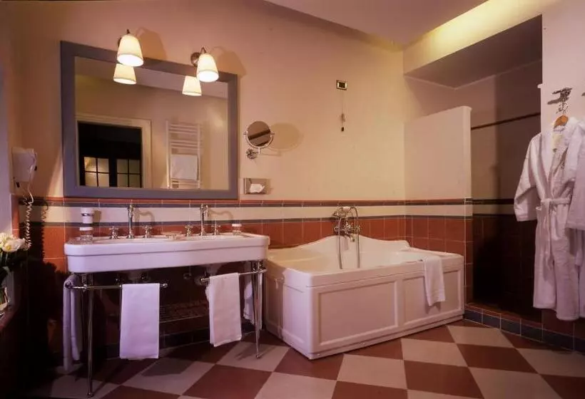 デラックスルーム, Sina Villa Matilde