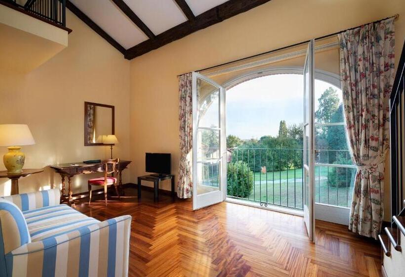 سوییت, Sina Villa Matilde