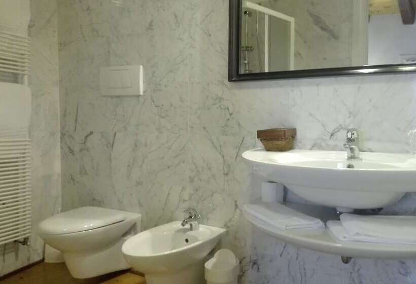 חדר סטנדרט לשלושה, Villa Alberti