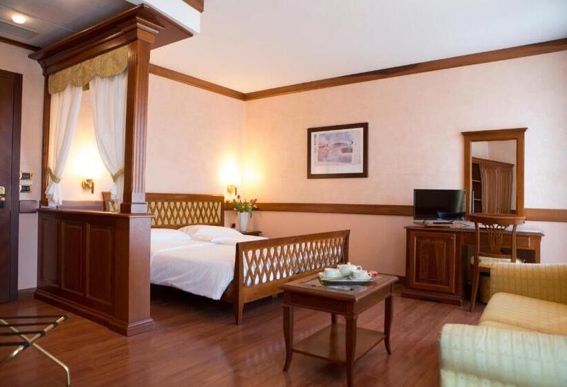 ファミリールーム, Villa Venezia