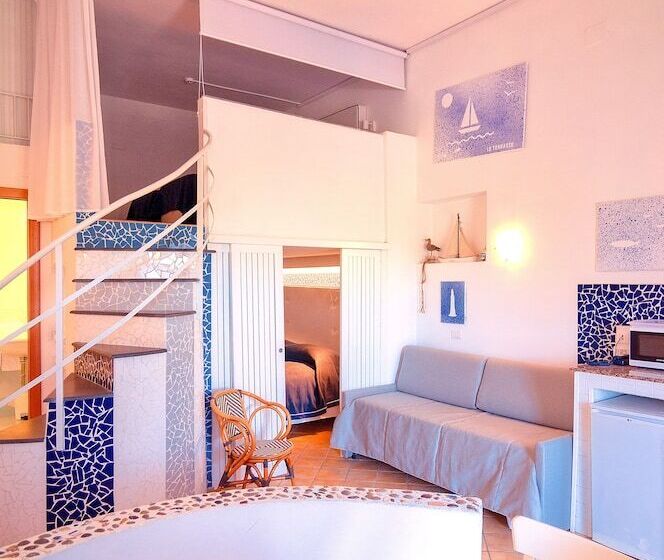 발코니가 있는 바다전망 스탠다드 스튜디오, Residence Le Terrazze