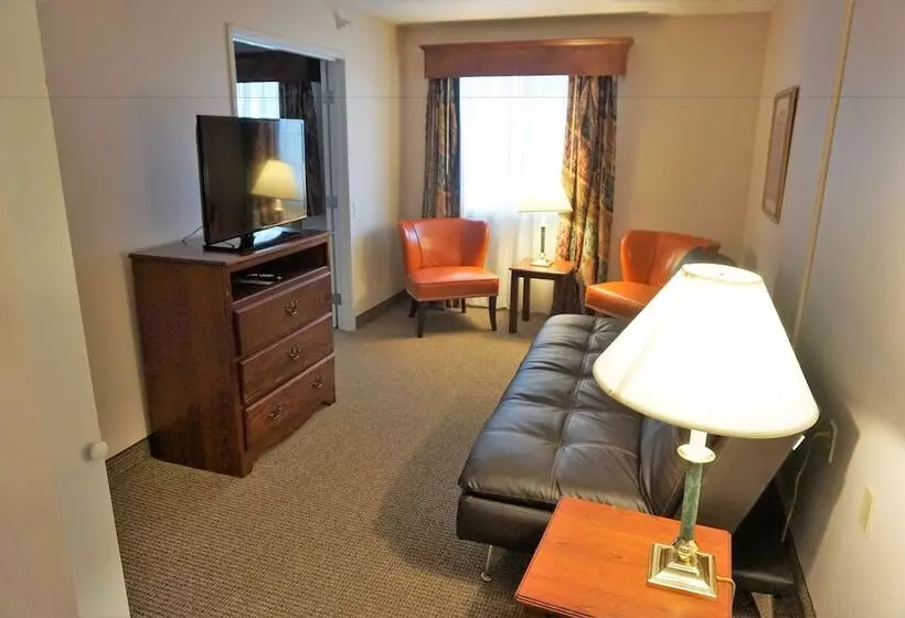 Sviitti 2 Makuuhuonetta, River Hills Hotel  Mankato