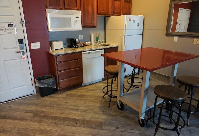 جناح, River Hills Hotel  Mankato