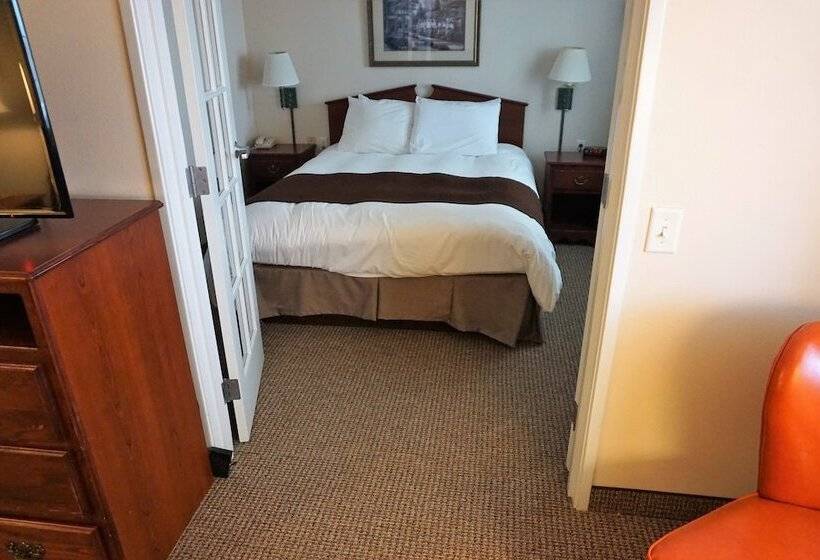 جناح, River Hills Hotel  Mankato