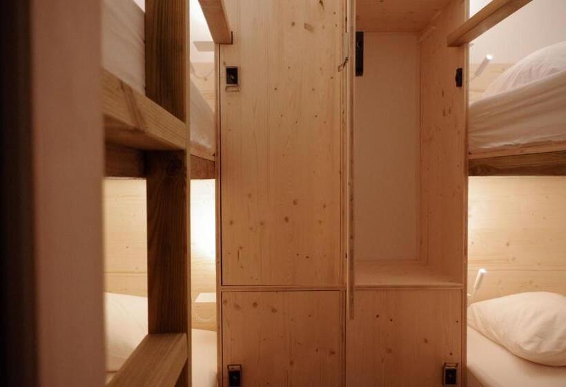 キャビン, Bodygo Hostel